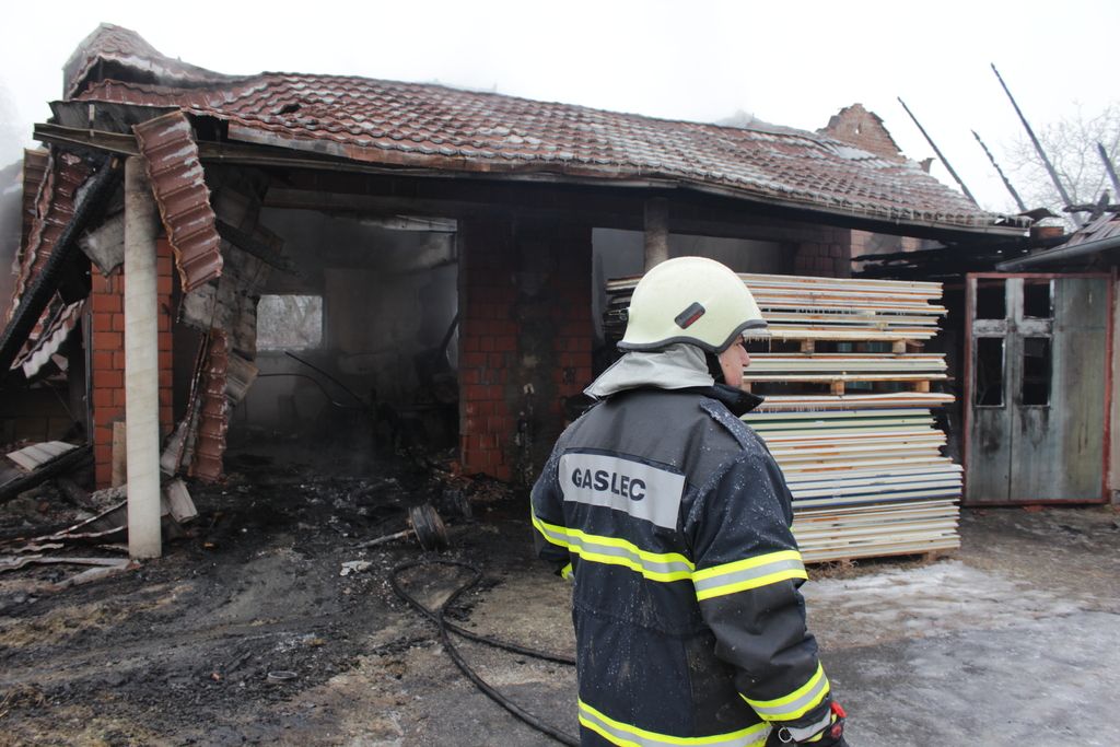 Požar v Boračevi povzročil veliko škode